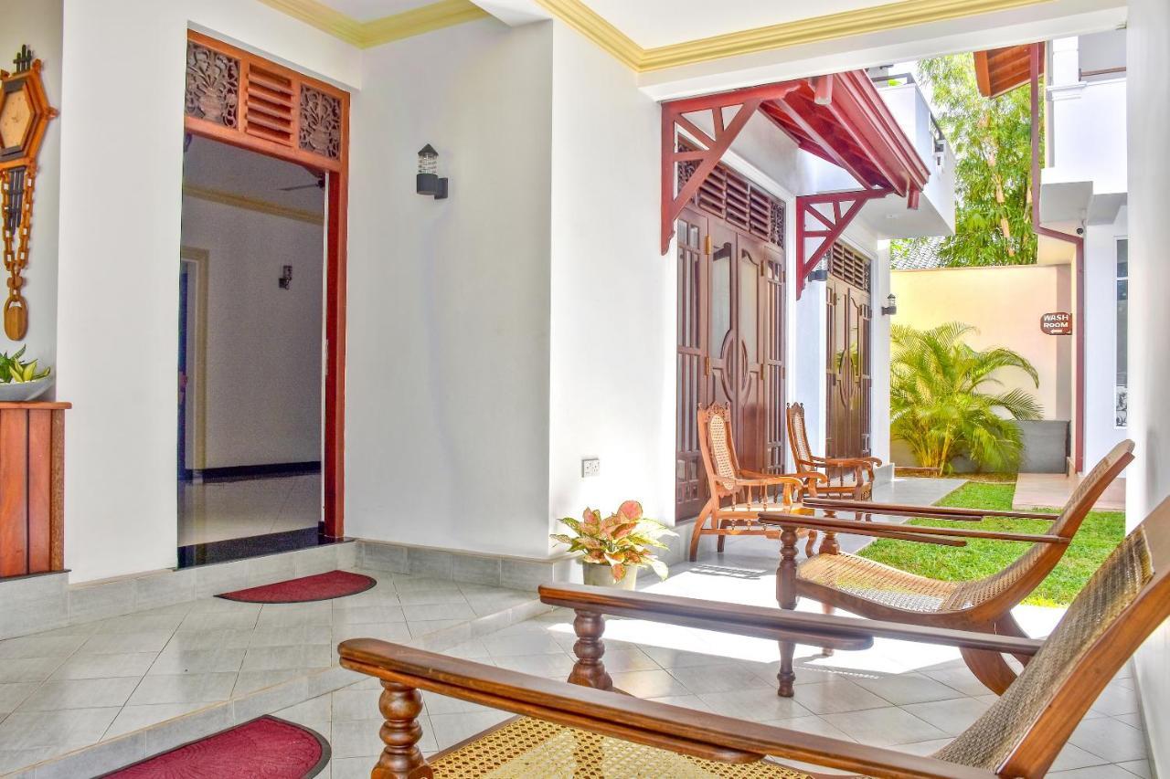 Villa De White Sambur Hikkaduwa Exterior foto